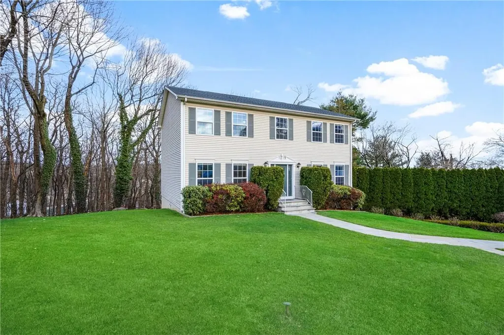 27 Joan Avenue White Plains NY 10607