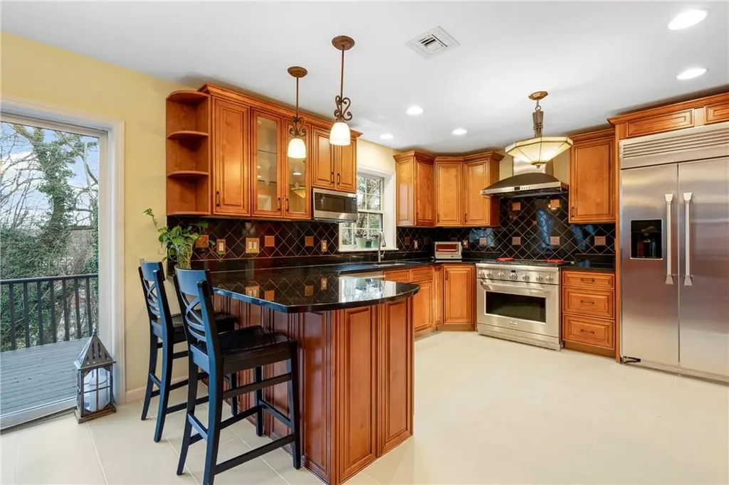 27 Joan Avenue White Plains NY 10607