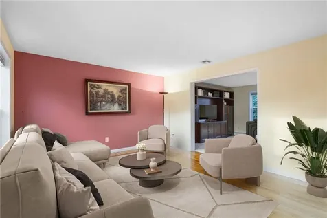 27 Joan Avenue White Plains NY 10607