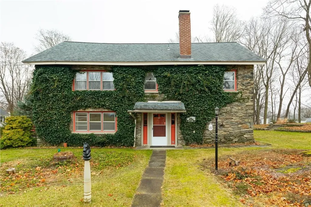 23 Musselman Drive Poughkeepsie NY 12601