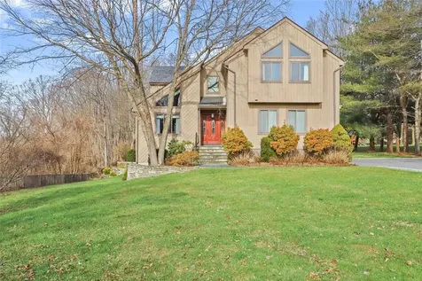 52 Apple Hill Drive Cortlandt Manor NY 10567