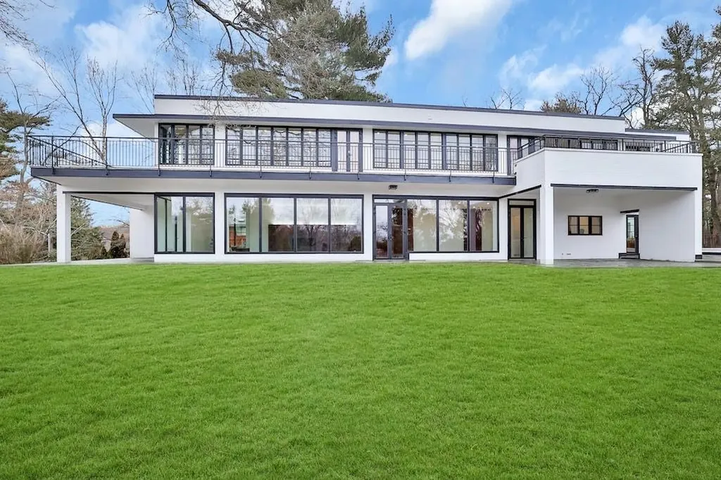 39 Penny Lane Scarsdale NY 10583