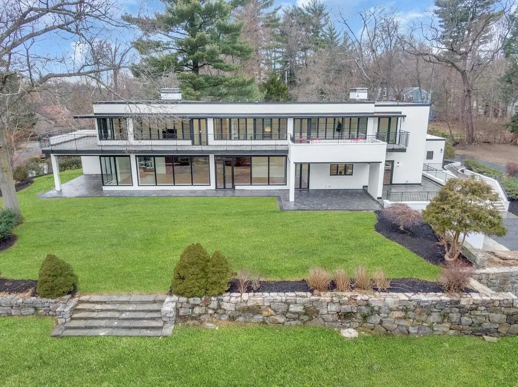 39 Penny Lane Scarsdale NY 10583