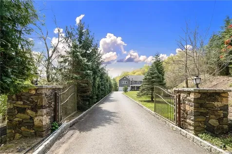 265 Mill River Road Chappaqua NY 10514