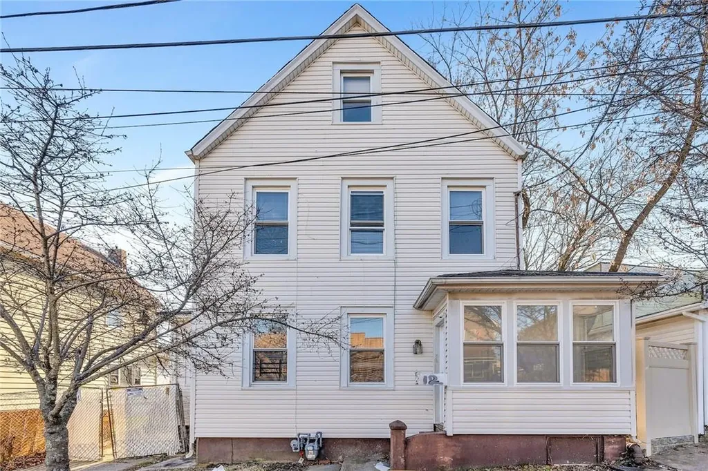 12 Irving Place Staten Island NY 10304