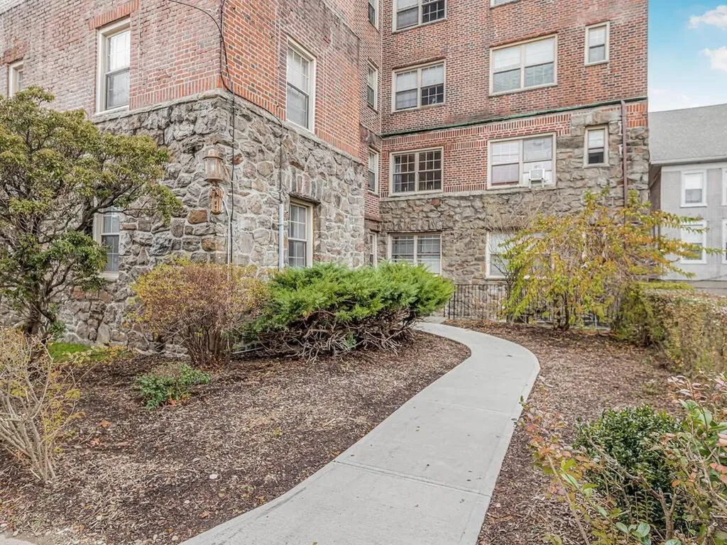151 Centre Avenue New Rochelle NY 10805