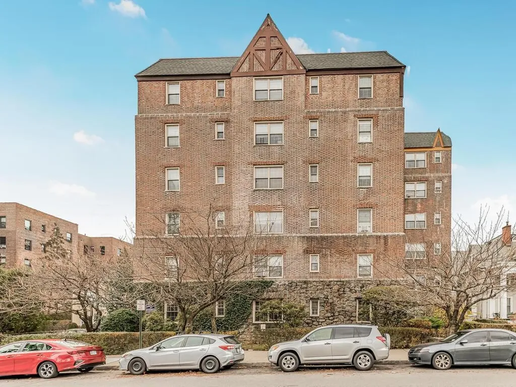 151 Centre Avenue New Rochelle NY 10805