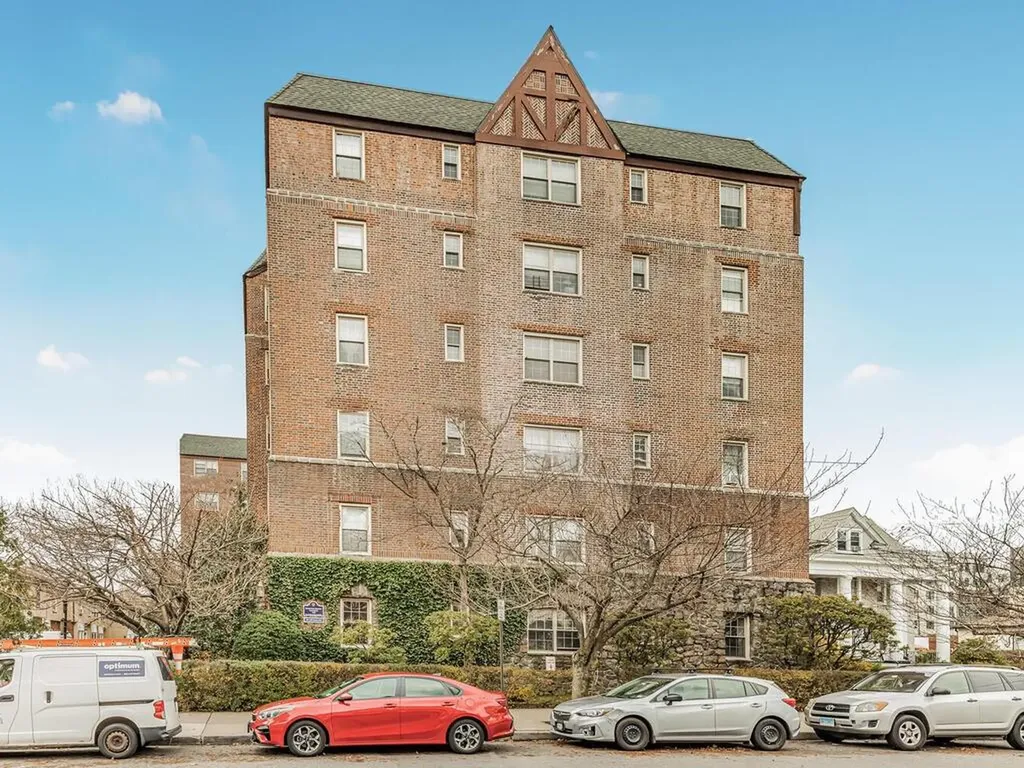 151 Centre Avenue New Rochelle NY 10805