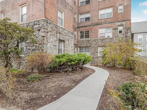 151 Centre Avenue New Rochelle NY 10805