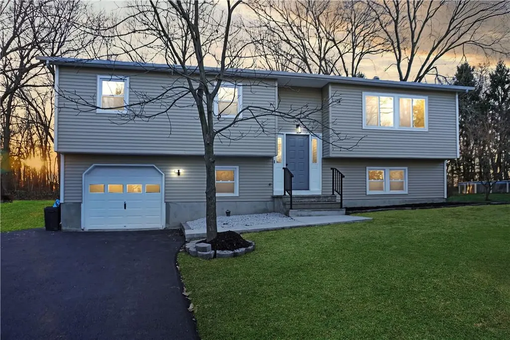 232 Summit Drive New Windsor NY 12553