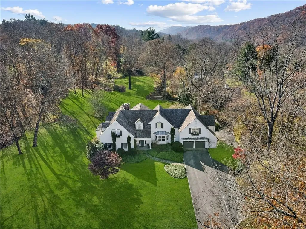 28 North Way Chappaqua NY 10514