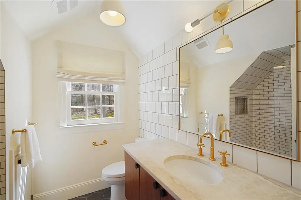 28 North Way Chappaqua NY 10514