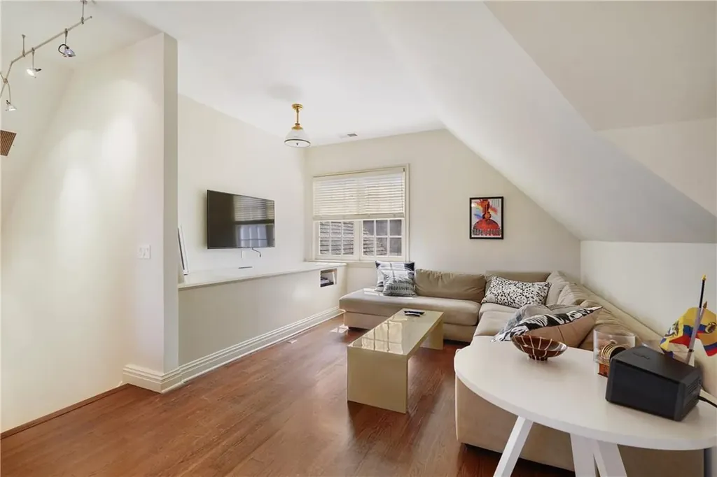 28 North Way Chappaqua NY 10514