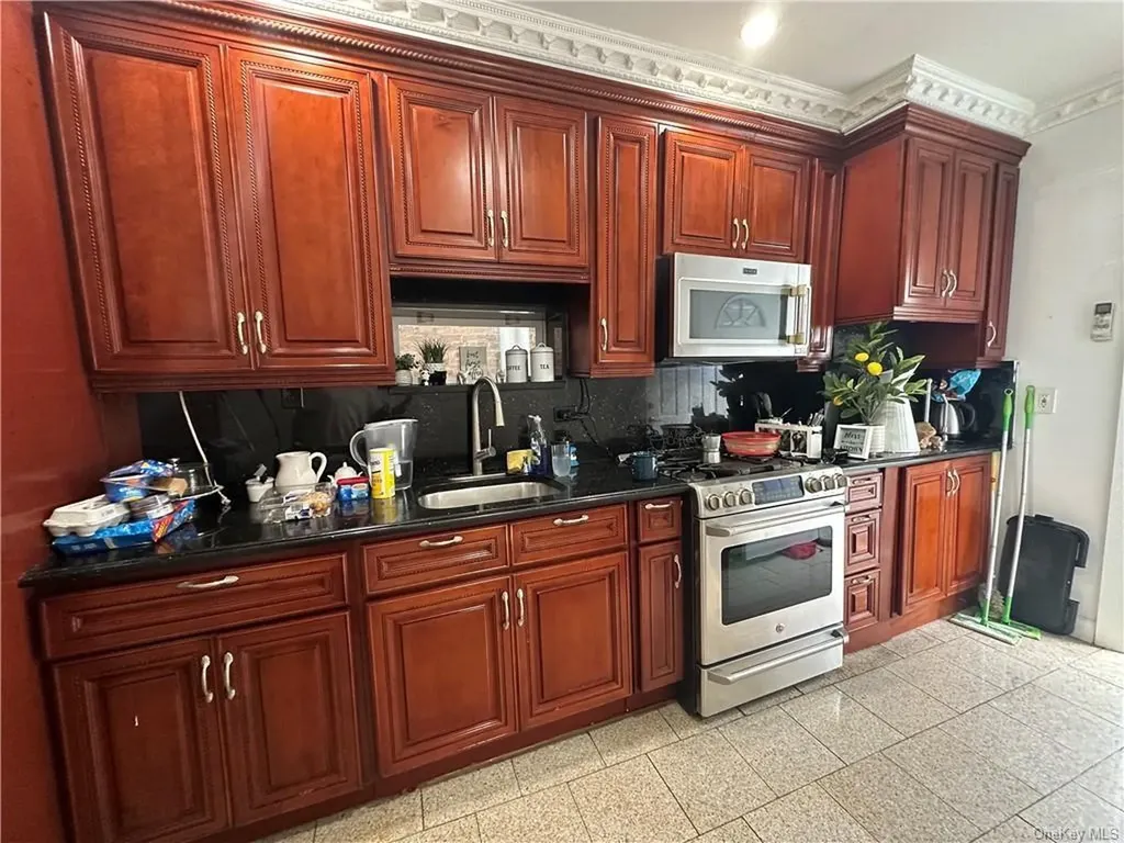 2890 Bailey Avenue Bronx NY 10463