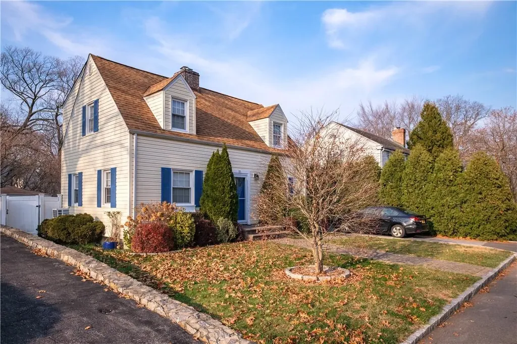 11 Nostrand Place Yonkers NY 10701