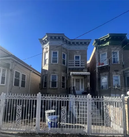 1055 Virginia Avenue Bronx NY 10472