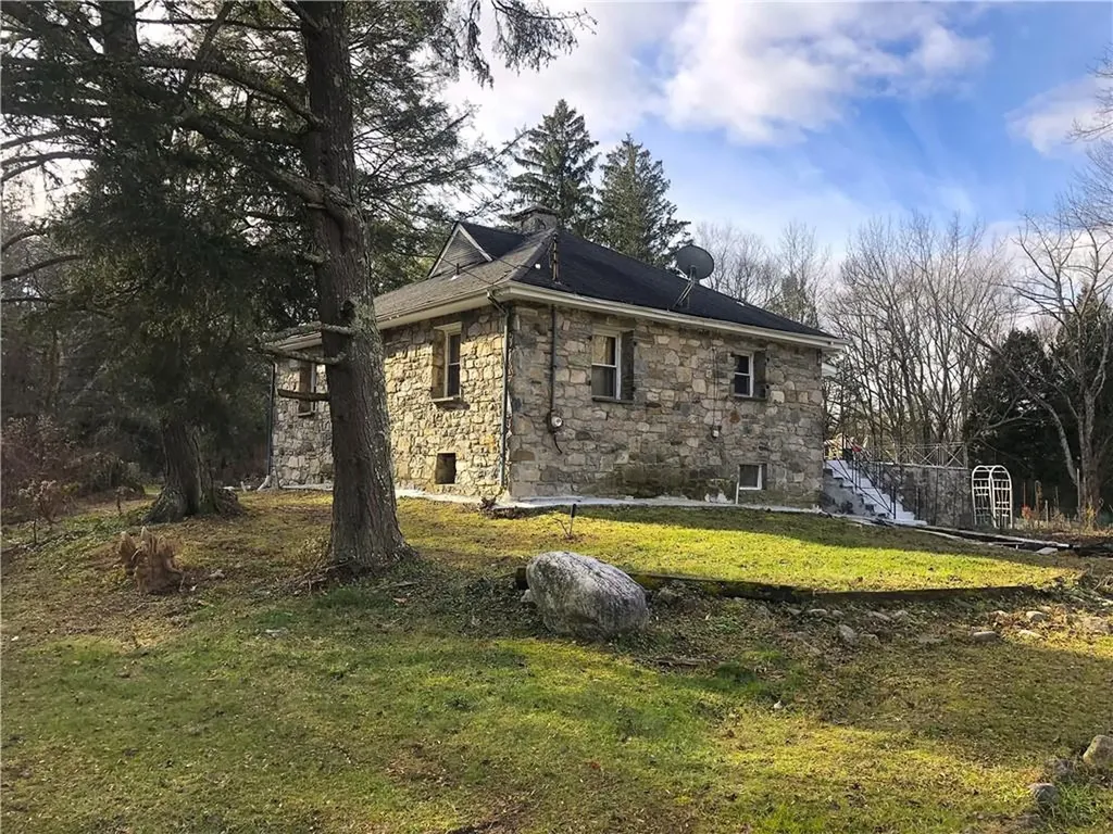 35 Dring Lane Putnam Valley NY 10579