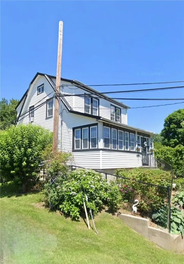 3949 Rombouts Avenue Bronx NY 10466