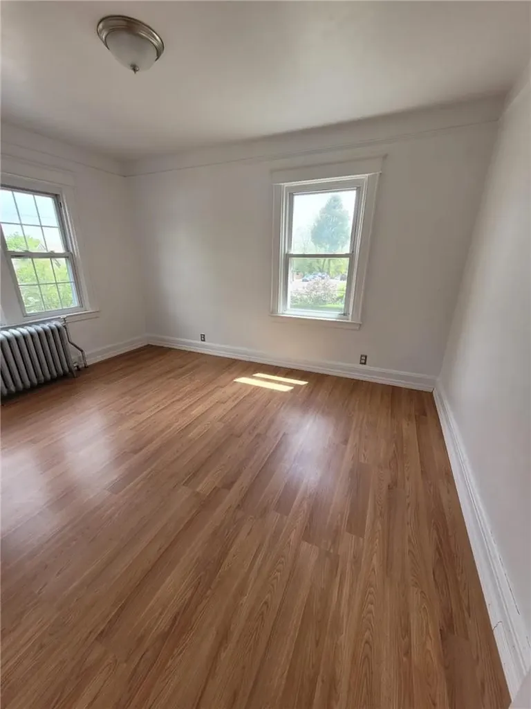 3949 Rombouts Avenue Bronx NY 10466