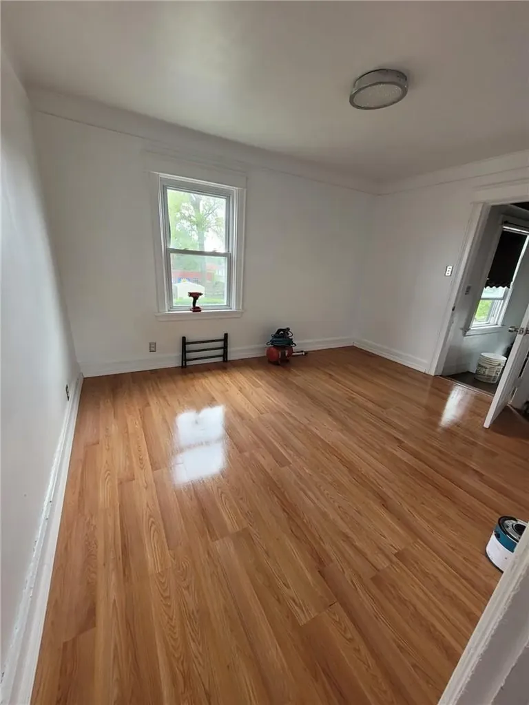 3949 Rombouts Avenue Bronx NY 10466