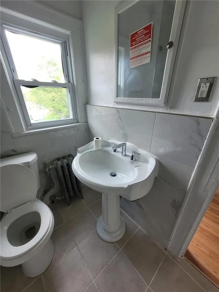 3949 Rombouts Avenue Bronx NY 10466