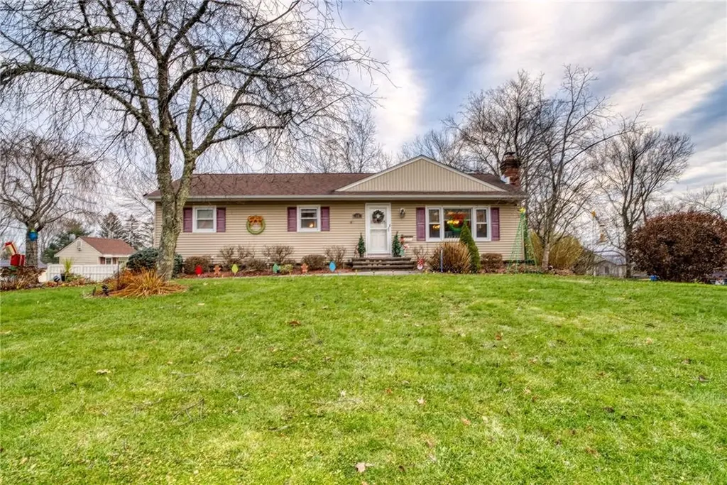 28 Pommel Drive Newburgh NY 12550