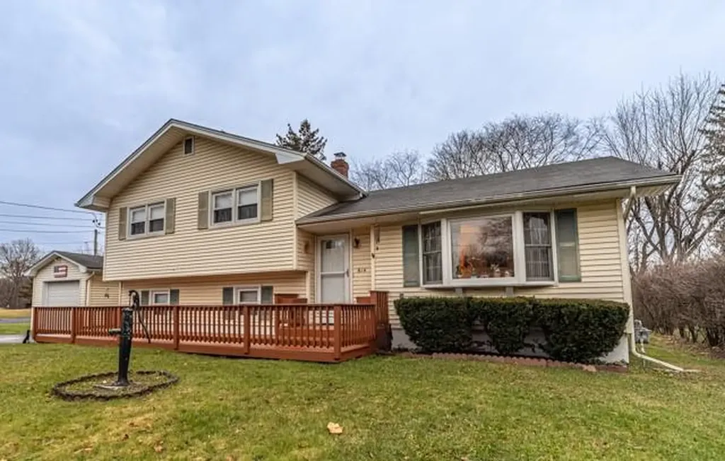 814 Heard Avenue Maybrook NY 12543