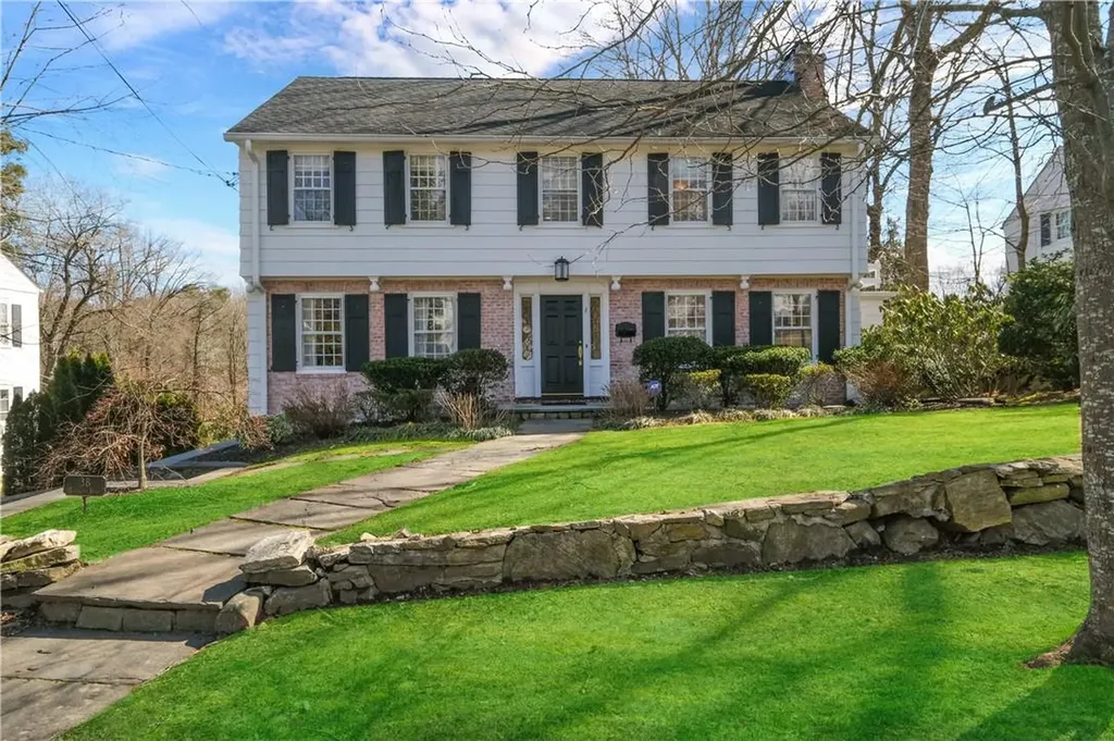 38 Tompkins Road Scarsdale NY 10583