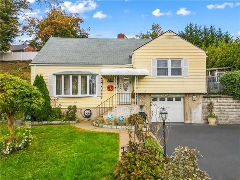 16 Maple Street Scarsdale NY 10583