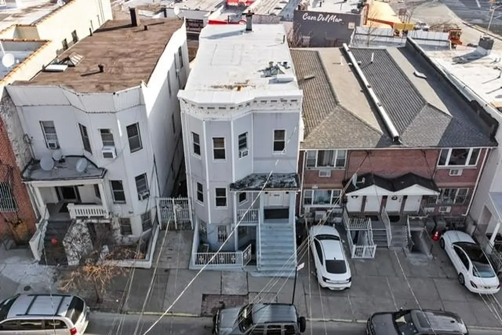 1758 Anthony Avenue Bronx NY 10457
