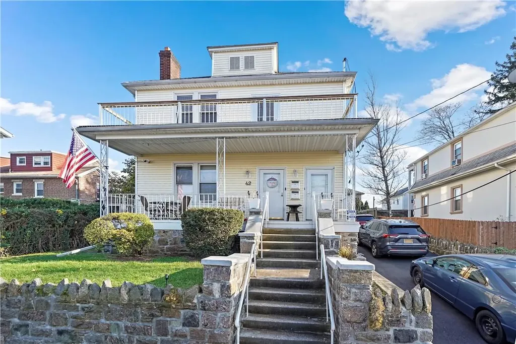 42 Lindsey Street Yonkers NY 10704