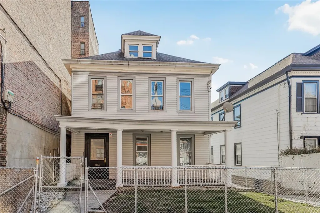 2486 Devoe Terrace Bronx NY 10468