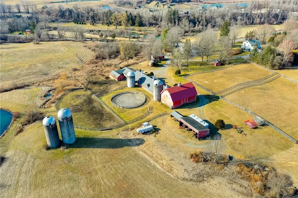 460 Sinpatch Road Wassaic NY 12592
