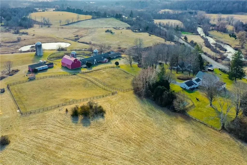 460 Sinpatch Road Wassaic NY 12592