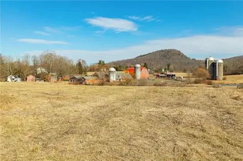 460 Sinpatch Road Wassaic NY 12592