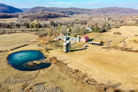460 Sinpatch Road Wassaic NY 12592