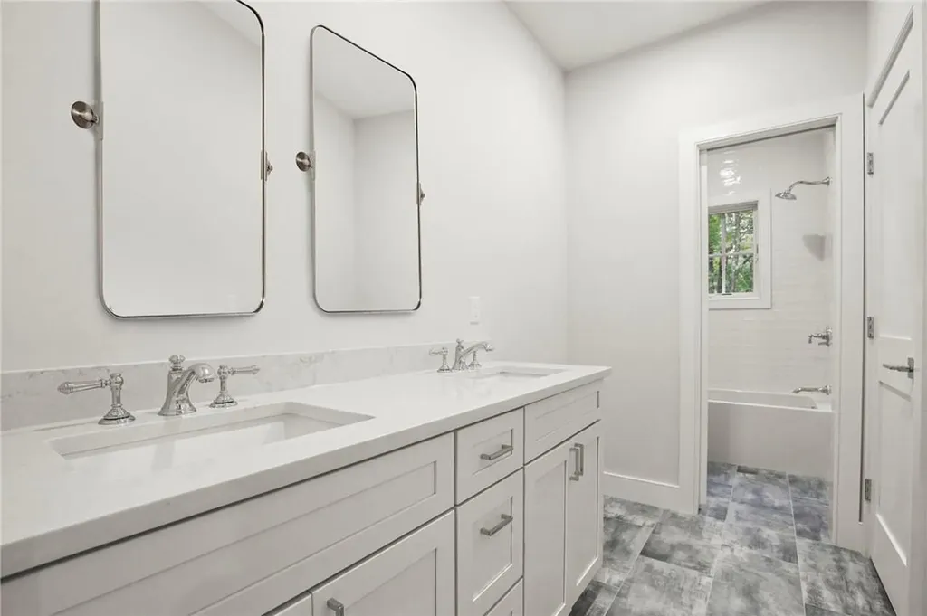 19 Garden Road Harrison NY 10528