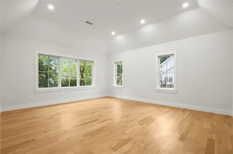 19 Garden Road Harrison NY 10528