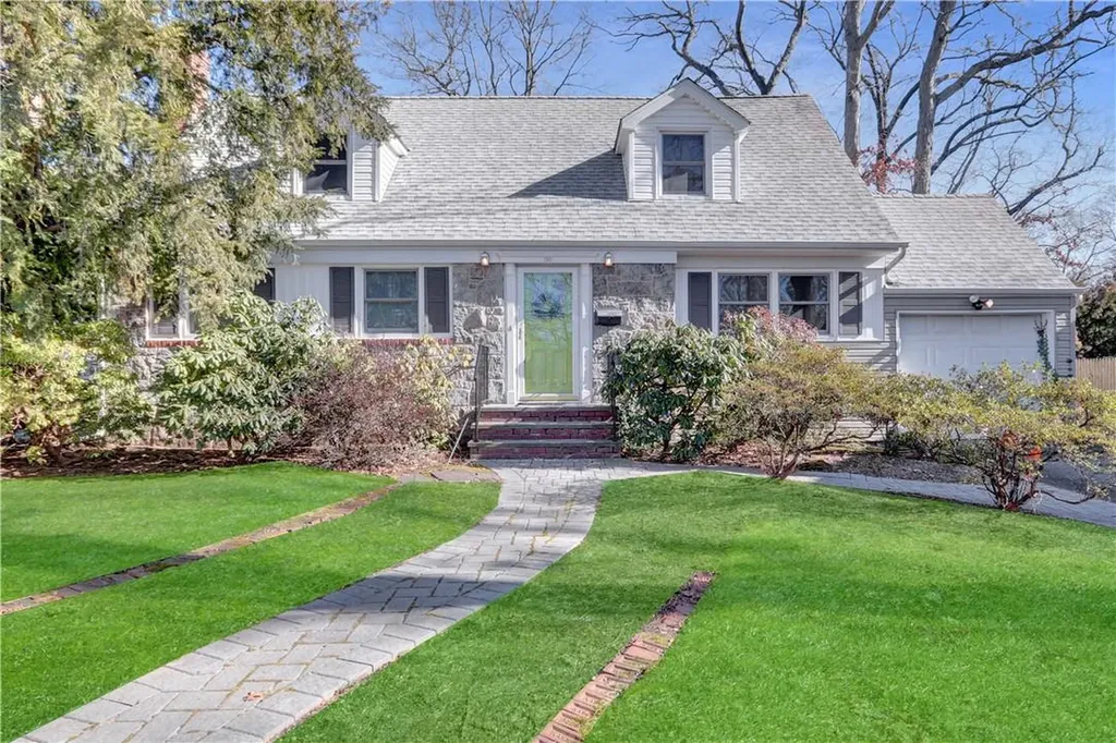 190 Park Avenue Merrick NY 11566