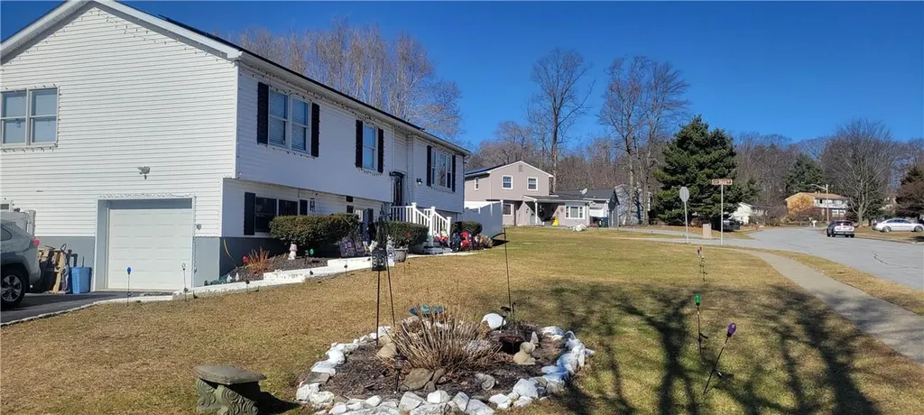 8 Rondack Road Middletown NY 10941