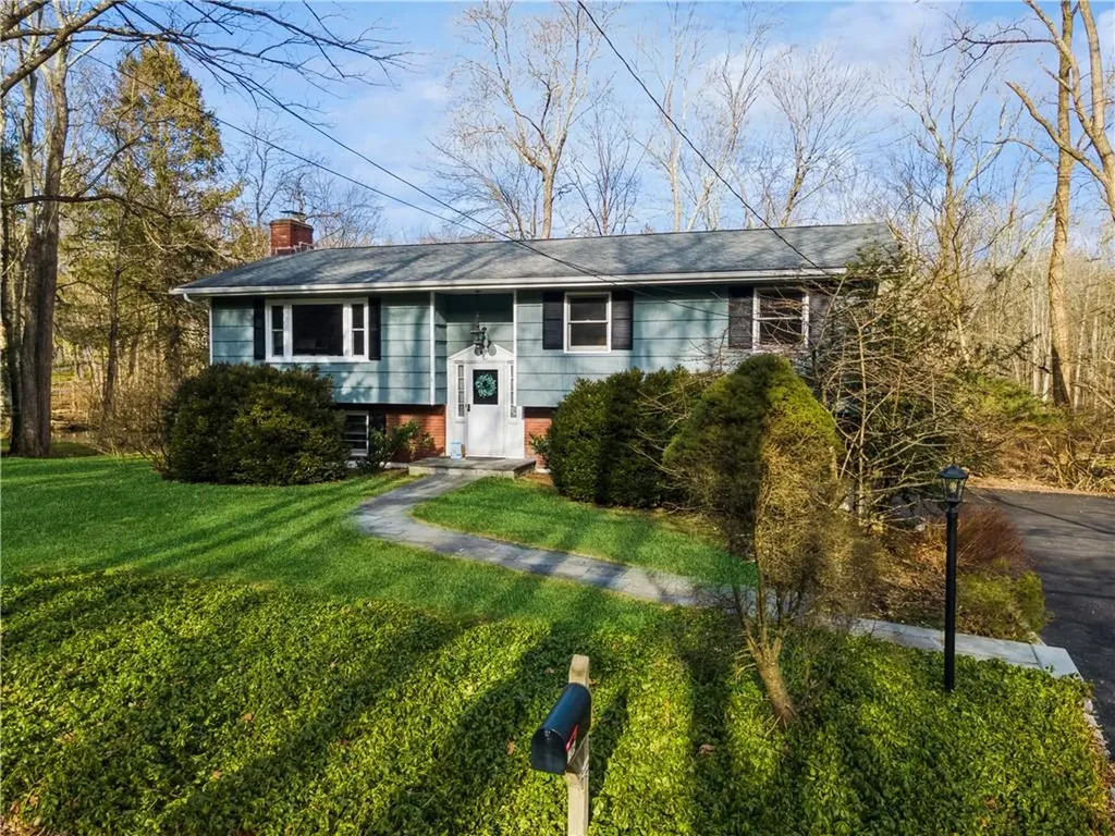 235 Douglas Road Chappaqua NY 10514