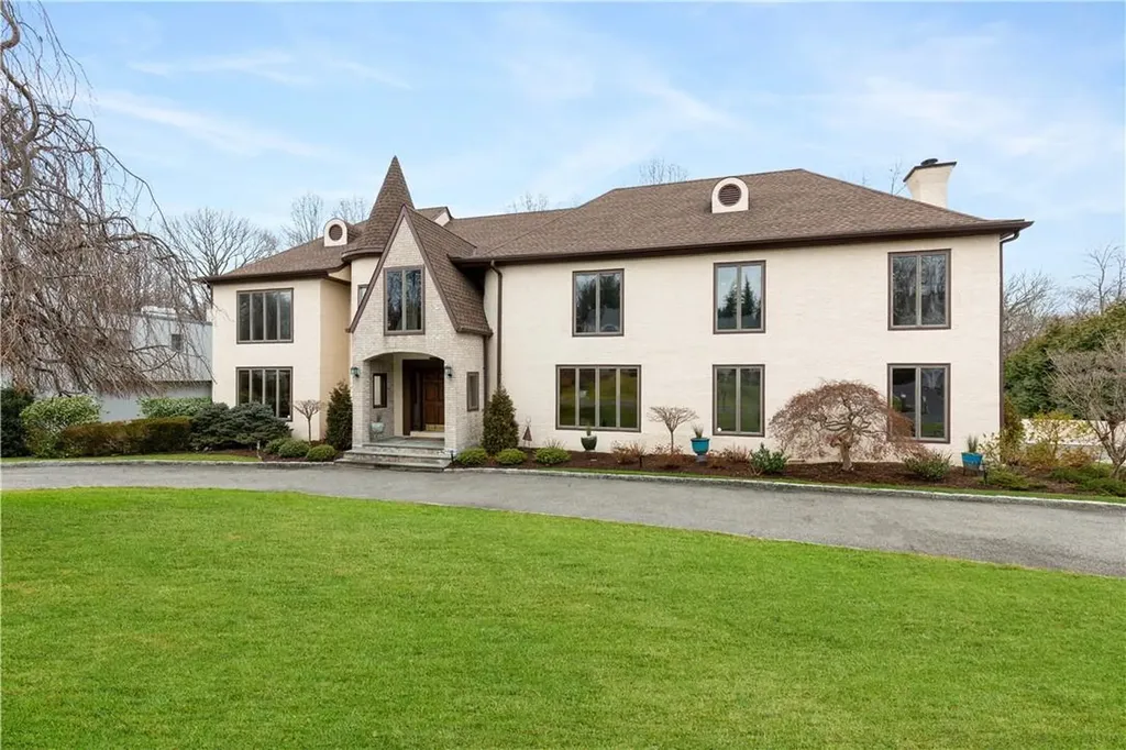 15 Marbourne Drive Mamaroneck NY 10543