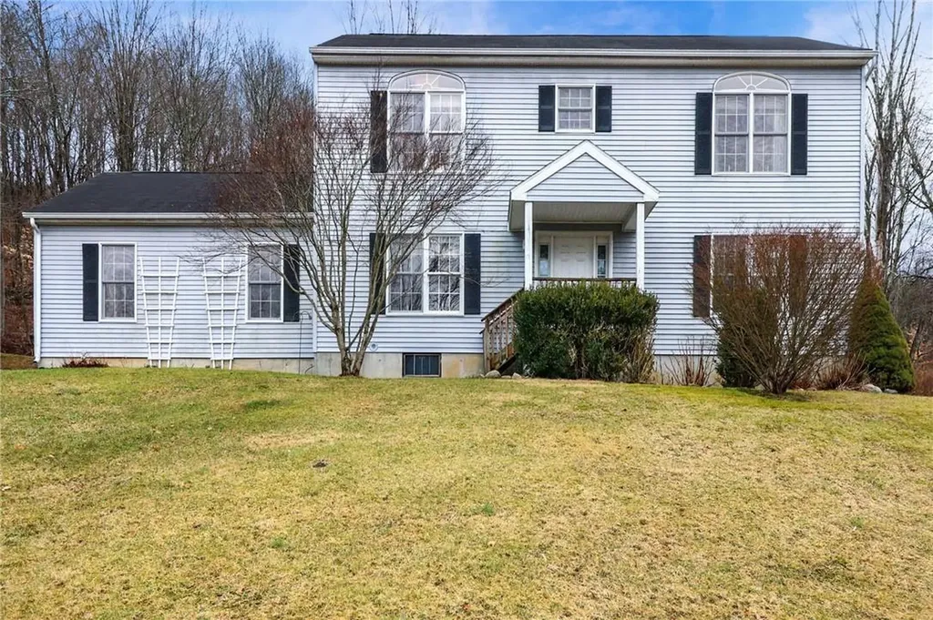 78 S Quaker Hill Road Patterson NY 12563