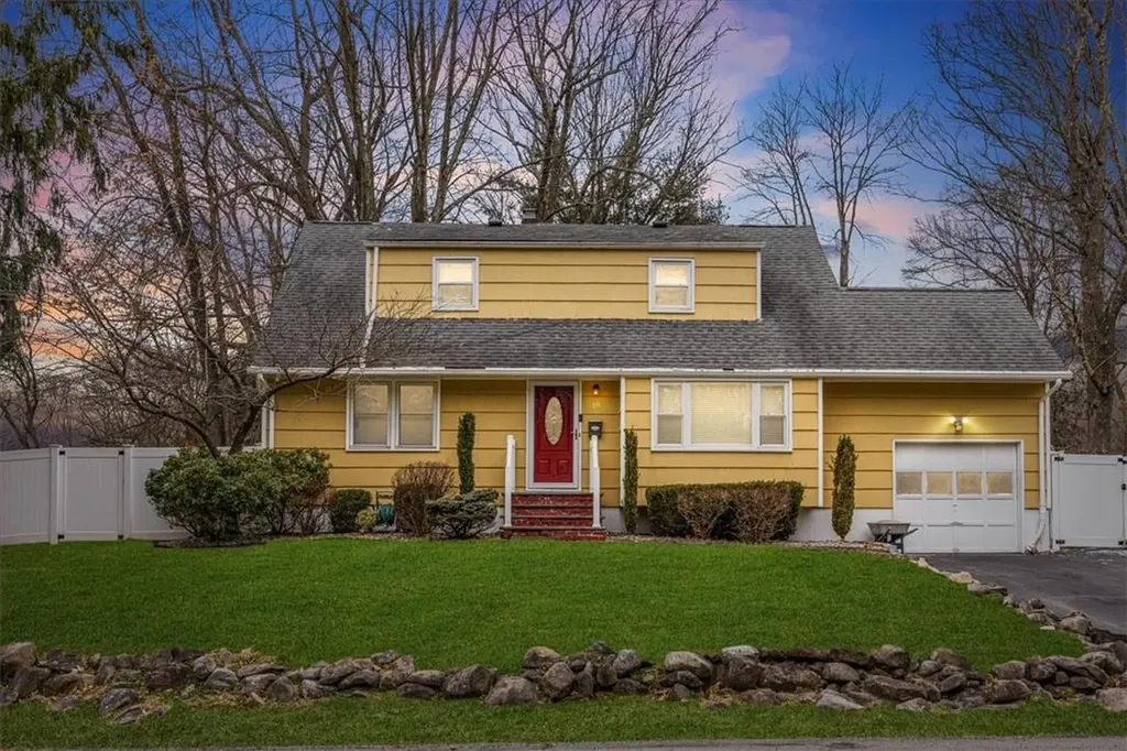19 Mallory Road Spring Valley NY 10977