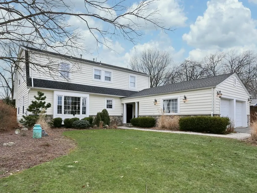 25 Yorkshire Drive Suffern NY 10901