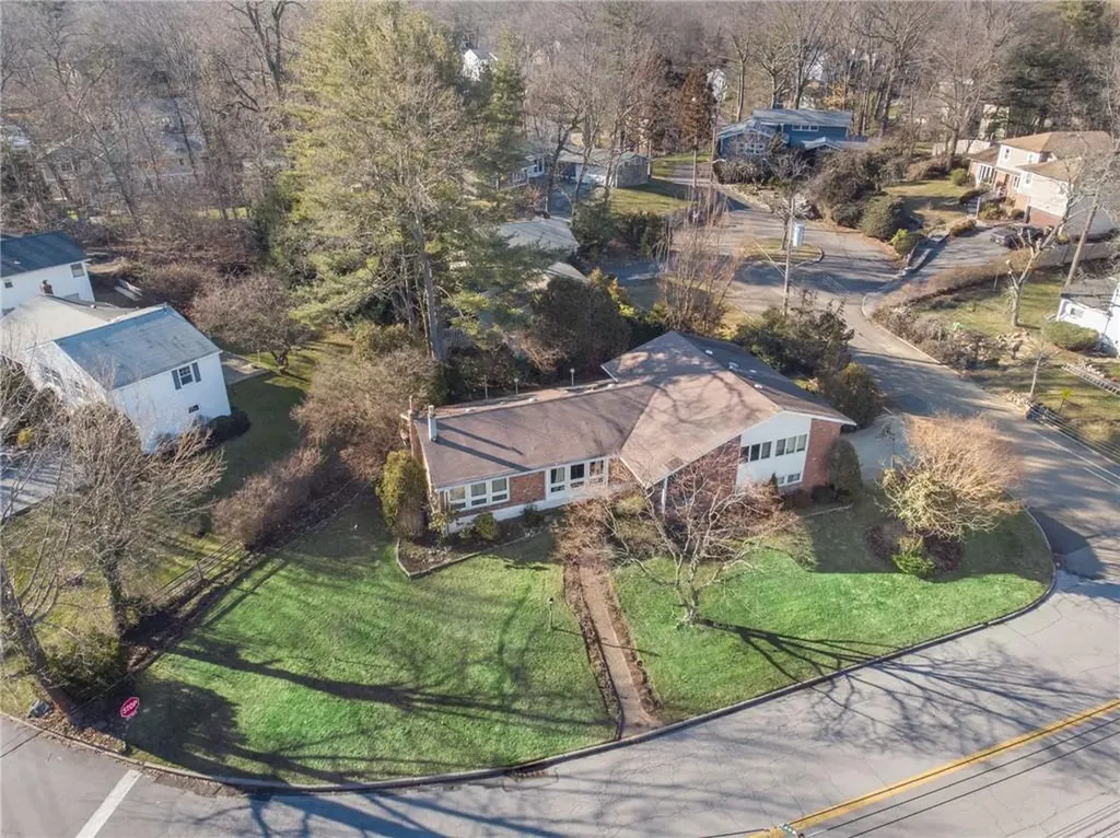 238 Broadfield Road New Rochelle NY 10804