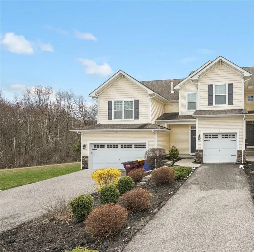 3 Highrose Ridge Way Middletown NY 10940