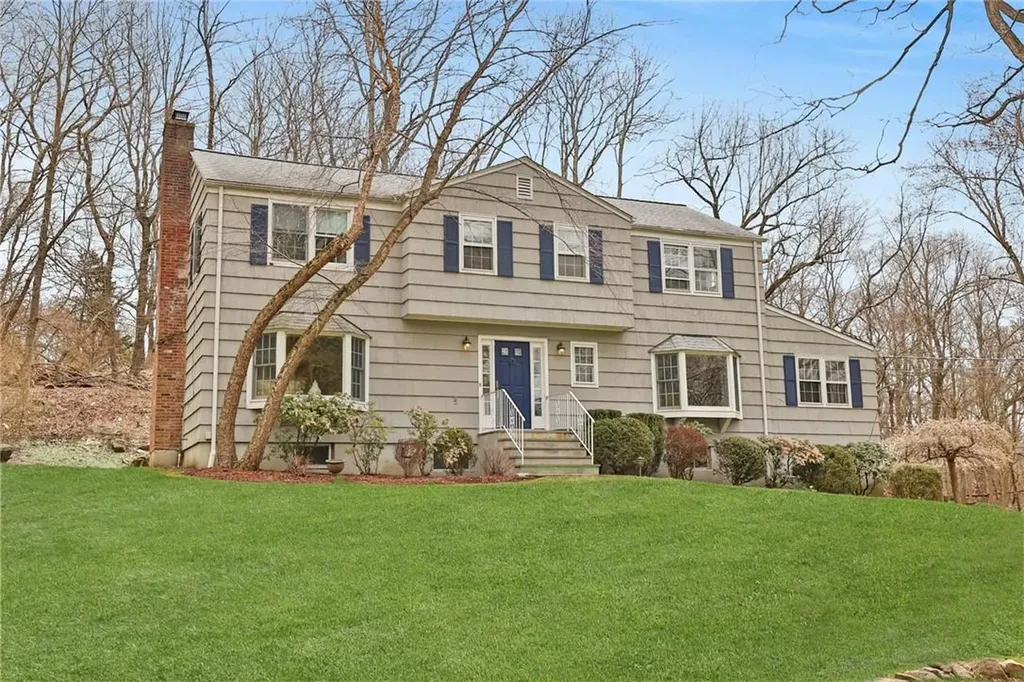 20 Hilltop Drive Chappaqua NY 10514