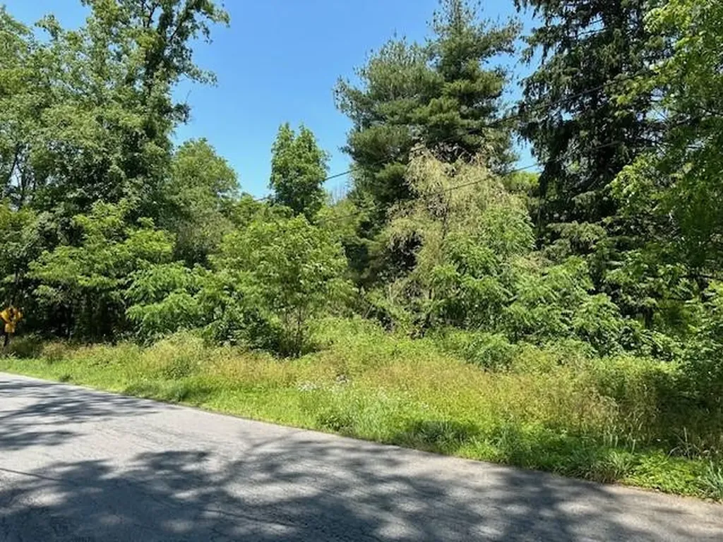 194 Davis Road Salt Point NY 12578