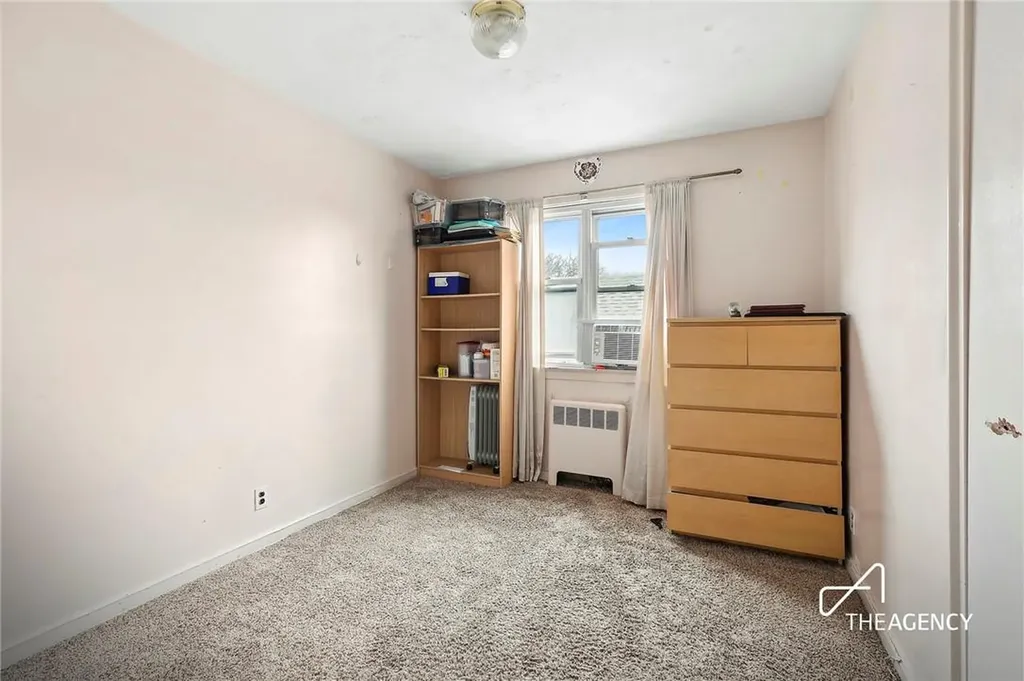 4071 Murdock Avenue Bronx NY 10466